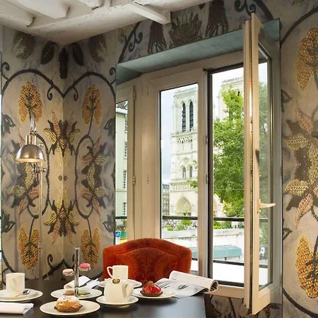 Le Notre Dame Saint Michel Hotel 3*