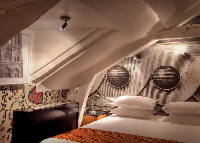 Hotel Le Notre Dame Saint Michel Parigi