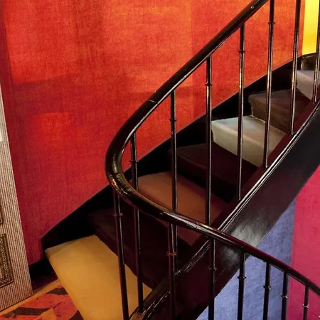 Hotel Le Notre Dame Saint Michel 3*