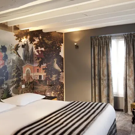 Hotel Le Notre Dame Saint Michel Paris