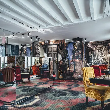 Le Notre Dame Saint Michel Hotel 3*