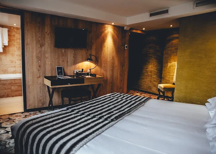 Le Notre Dame Saint Michel 3* Paris