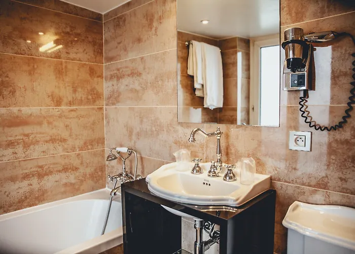 Le Notre Dame Saint Michel Hotel Paris