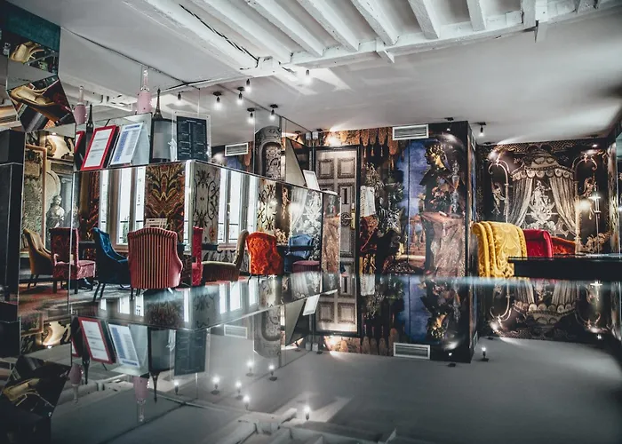 Le Notre Dame Saint Michel Hotel 3*