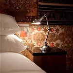 Le Notre Dame Saint Michel 3* باريس