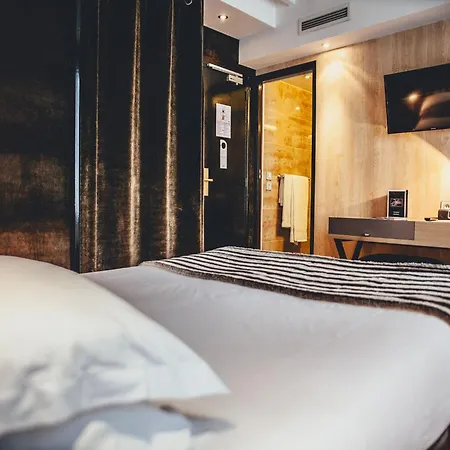 Le Notre Dame Saint Michel פריז